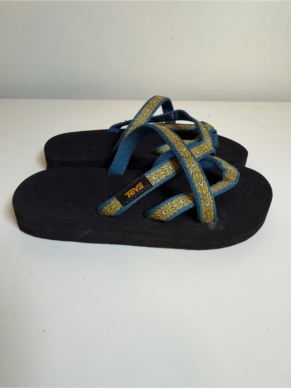 Teva Kids Sandals Flip Flops NWOT Size 12 Black Teal 1019539C Beach Casual